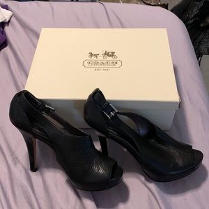 New in Box Coach SEXY black leather heel